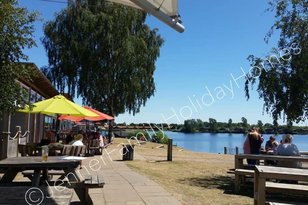 Jenner Family Holiday Homes At Tattershall Lakes Dogdyke Екстер'єр фото