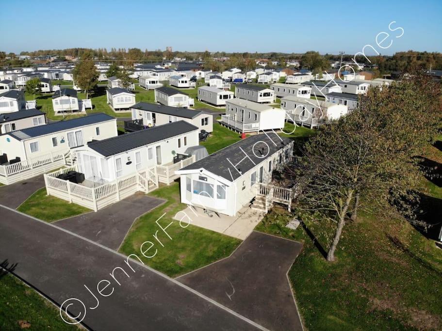 Jenner Family Holiday Homes At Tattershall Lakes Dogdyke Екстер'єр фото